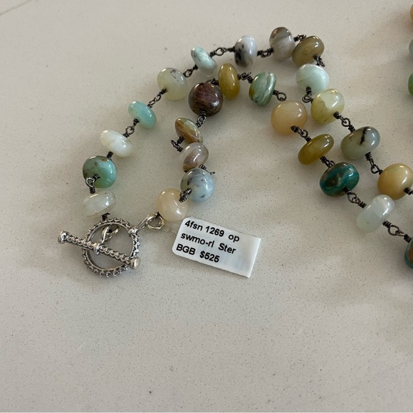 One of a kind Peruvian Opal Beaded 37” necklace with toggle clasp. - Picture 3 of 13